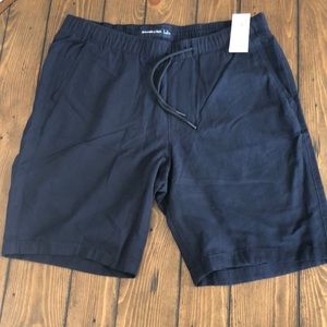 Anf Pull on short, size L (33 waist/ 9inch inseam)